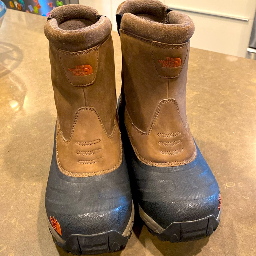 The North Face Water Proof Men’s Boots size 13